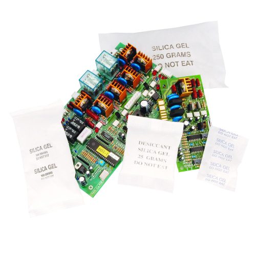 200 Silica Gel 100(g) Sachets 165mm x 80mm